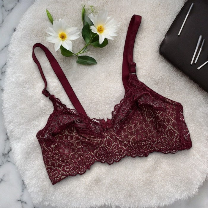 Dazzling Desires Premium Lace Bralette – Unlined Elegance for Everyday Glam