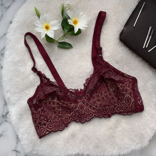 Dazzling Desires Premium Lace Bralette – Unlined Elegance for Everyday Glam